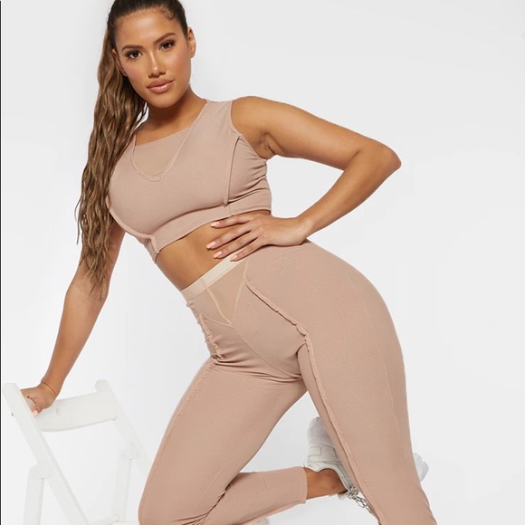 PrettyLittleThing Tops - 🤩 US 14 “Stone” Ribbed Crop Top. Athletic. Mesh V-Neck. Loungewear
